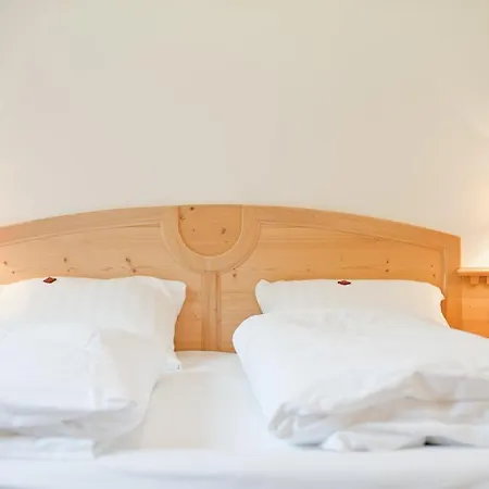 Zur Sonne Hotel 3*
